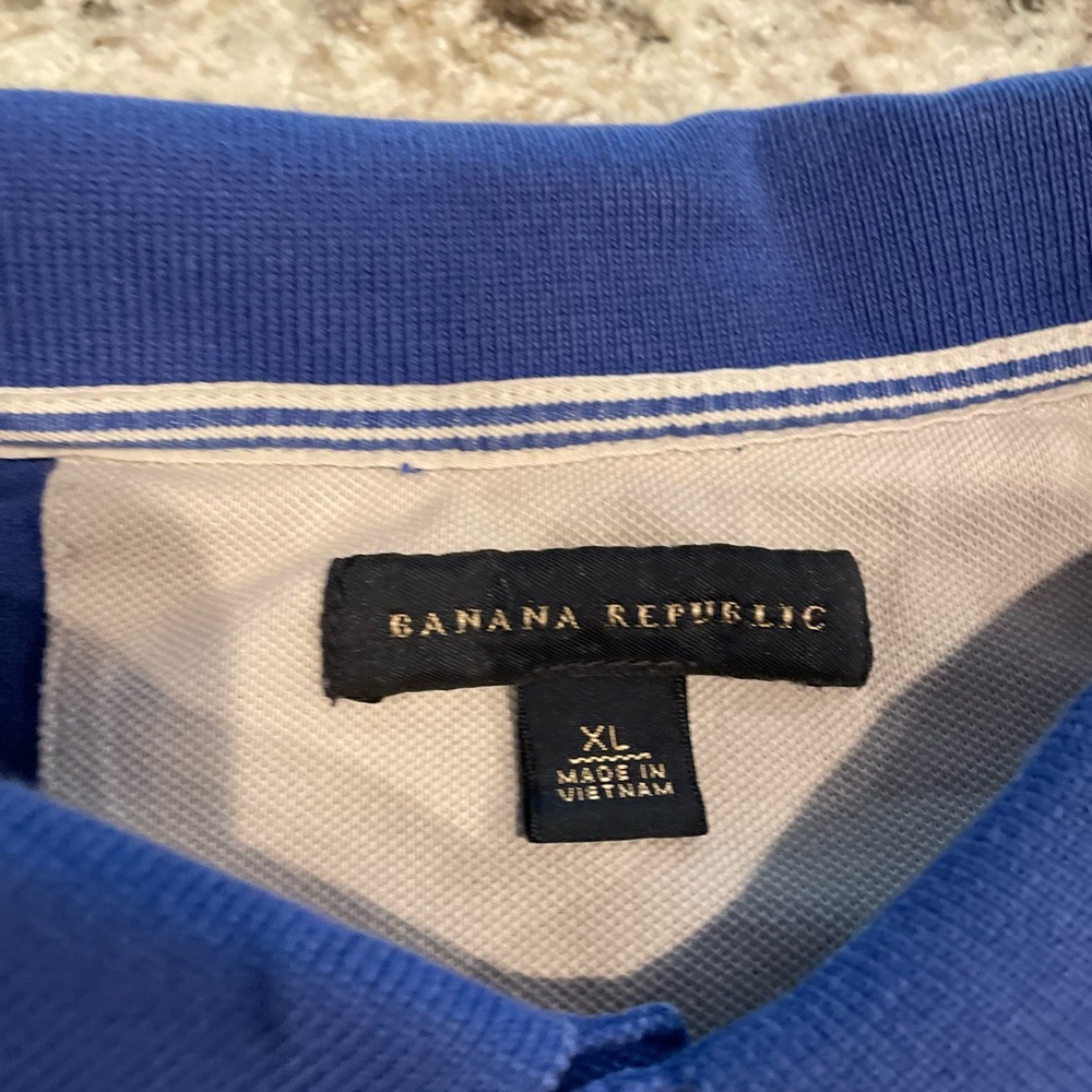 Banana Republic mens XL polo shirt.  Non smoking home excellent condition